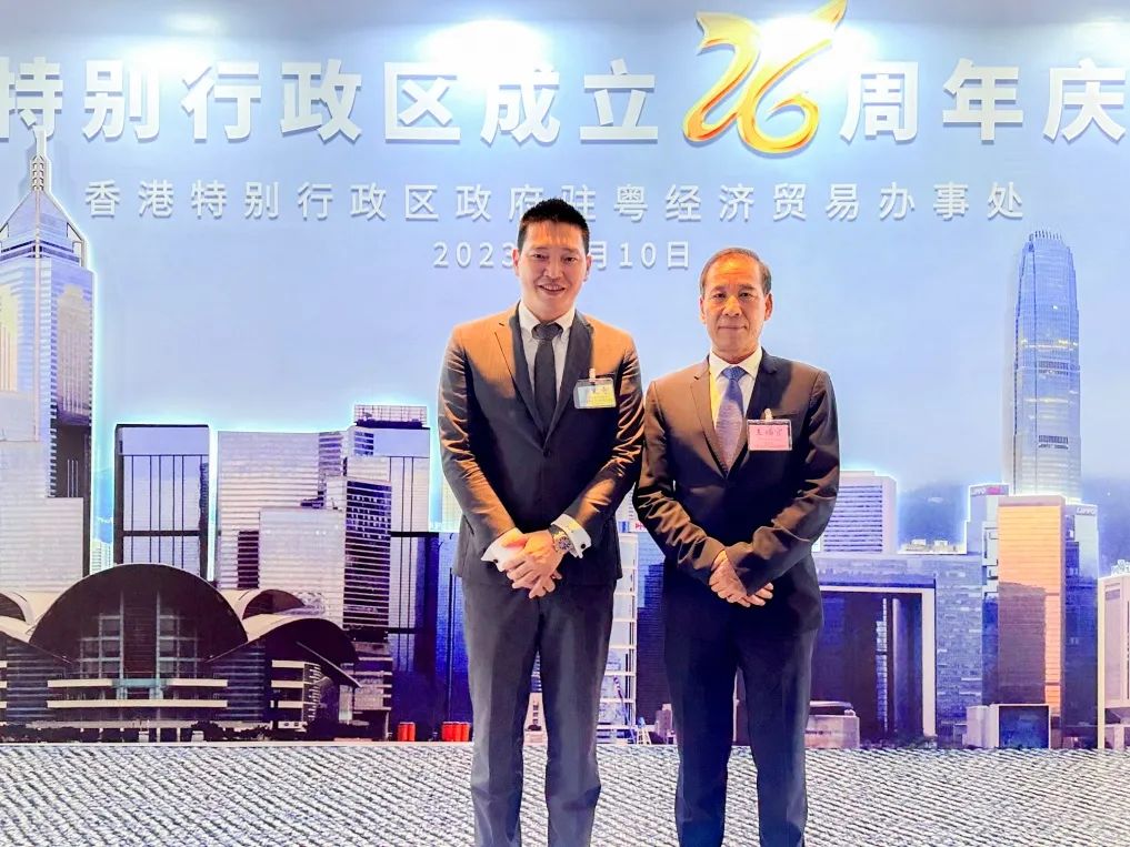 董事长1.jpg